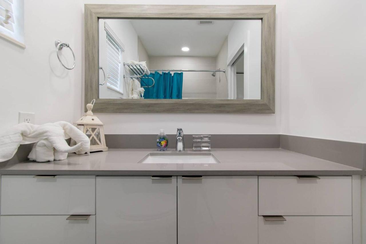 Trendy 1Br W Parking Space & Walk To The Beach #8 Hollywood Exterior photo