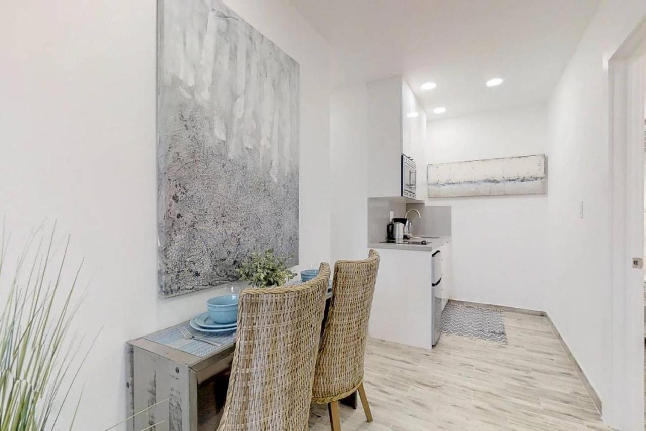 Trendy 1Br W Parking Space & Walk To The Beach #8 Hollywood Exterior photo